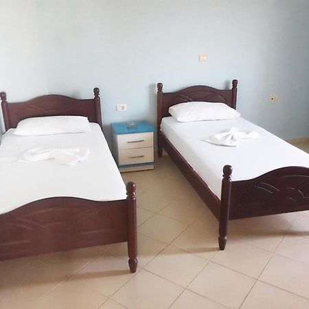 Vila Jakupi Apartment Sarandë Cameră foto