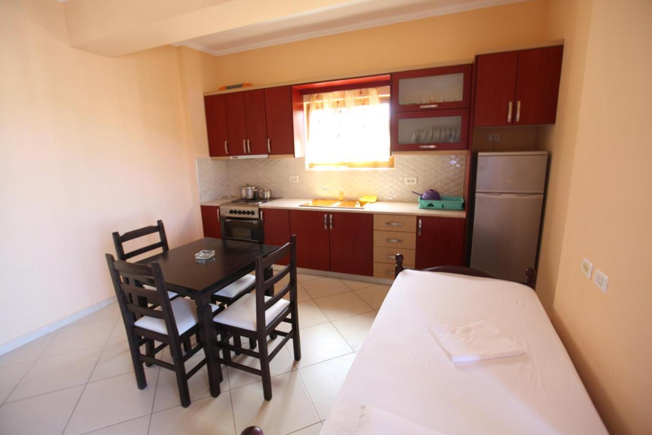 Vila Jakupi Apartment Sarandë Exterior foto