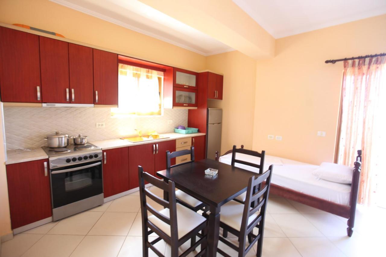 Vila Jakupi Apartment Sarandë Exterior foto