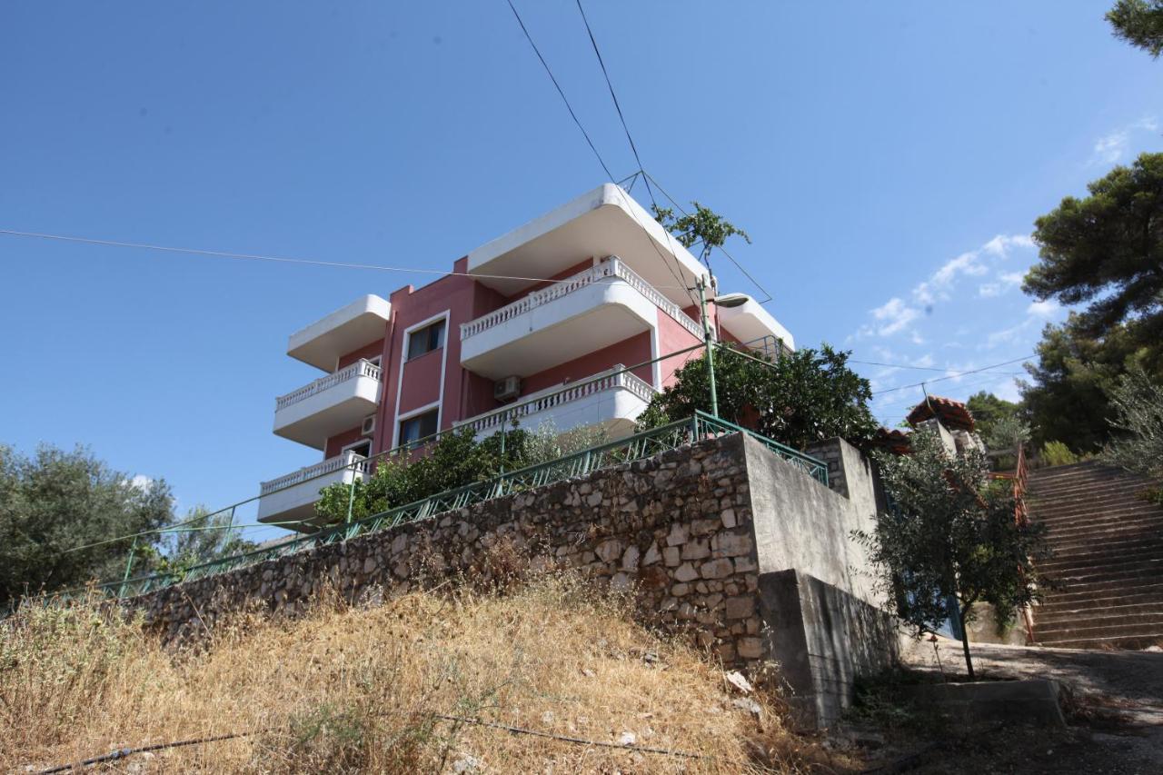 Vila Jakupi Apartment Sarandë Exterior foto