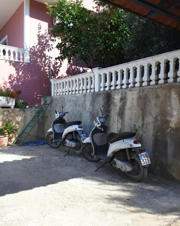 Vila Jakupi Apartment Sarandë Exterior foto