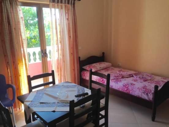 Vila Jakupi Apartment Sarandë Cameră foto